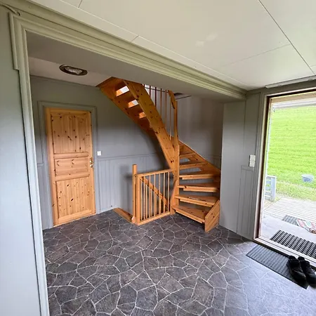 Koselig Hus I Landlige Omgivelser Dom wakacyjny